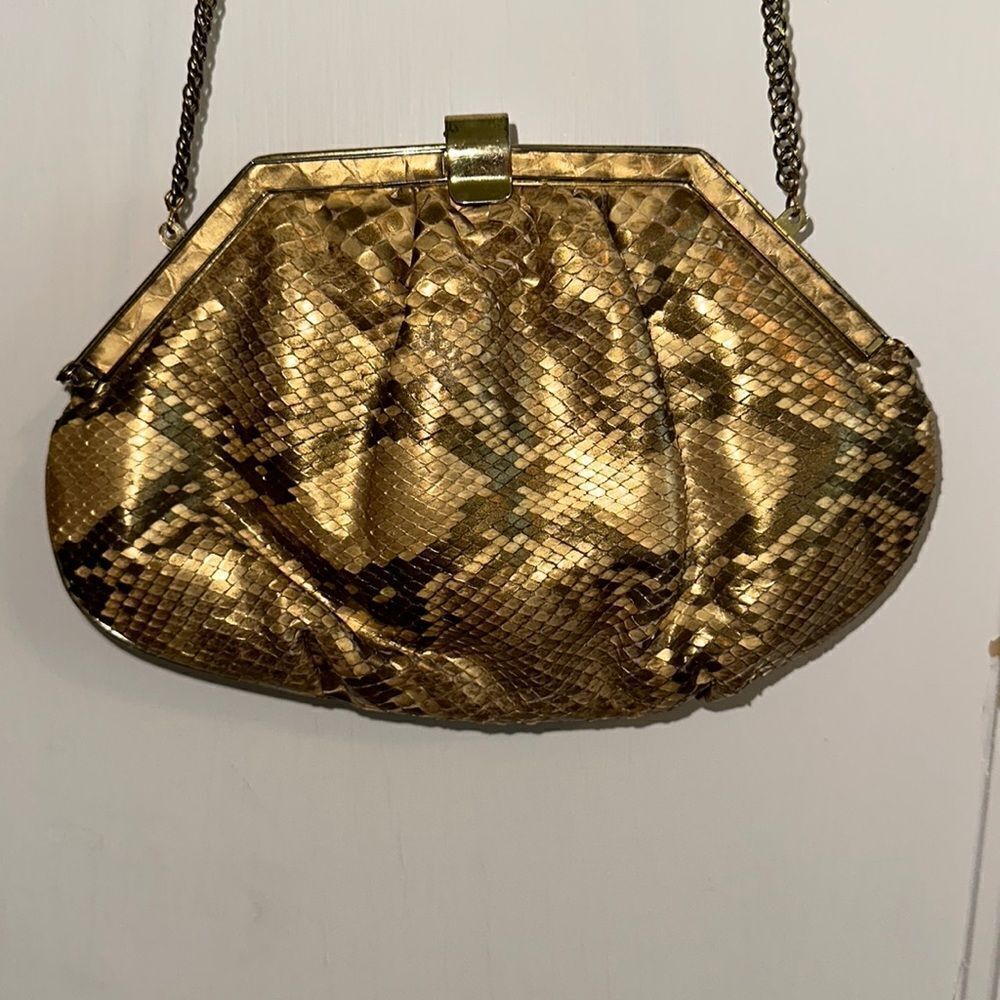 Vintage 80s Margolin gold snakeskin‎ pattern crossbody bag with chain strap